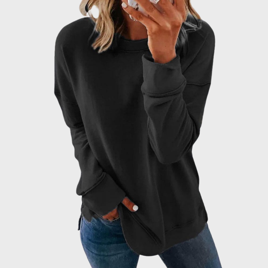 Elizabeth – Lightweight style with a solid color sweater