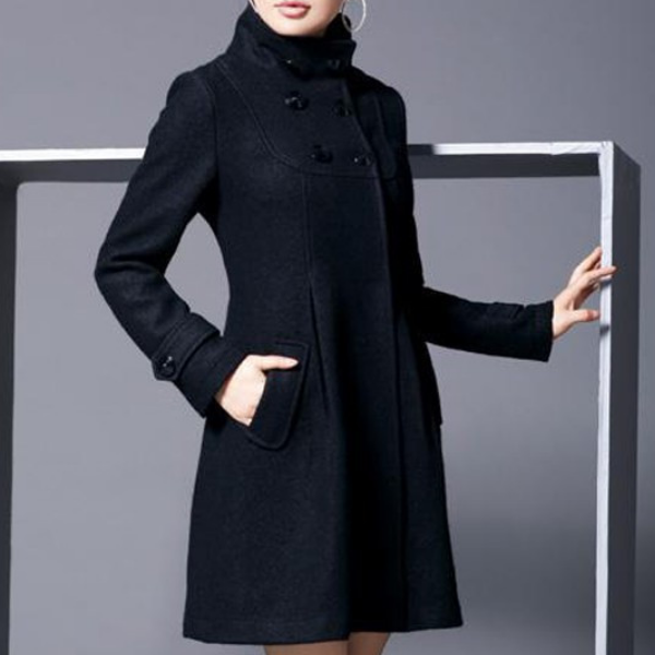 Solvara™ - Stylish Jacket with Pockets and Hood