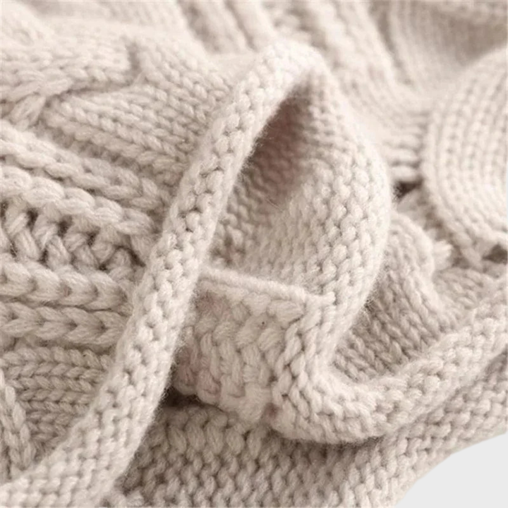 Ksenia – Cashmere Turtleneck with Cable Knit Pattern