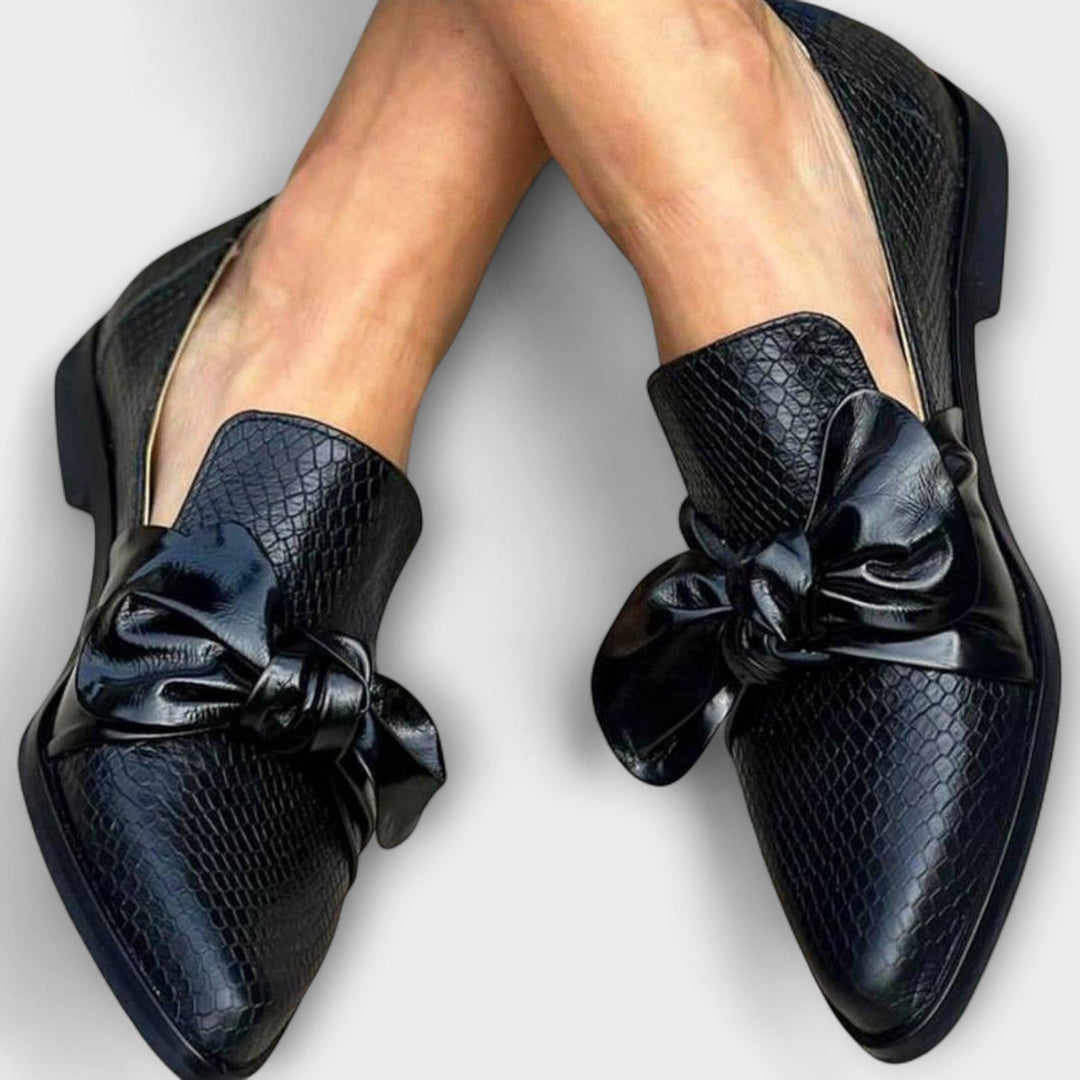 Claudia - Bow-Embellished Loafer