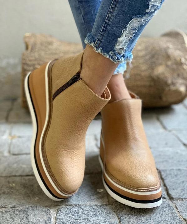 Quinn - Stylish Waterproof Booties