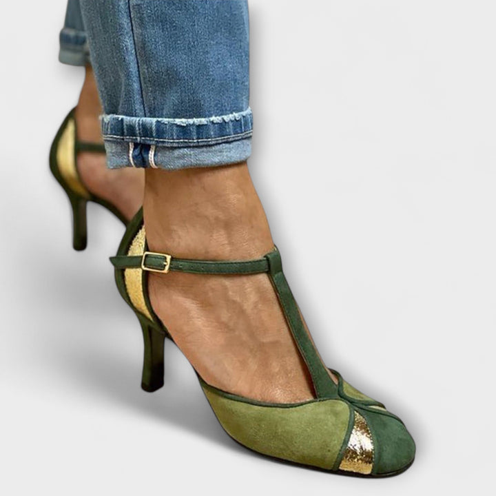 Alona - Décolleté Patchwork with T-Strap and Closed Toe